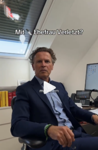 In Innsbruck vom Ehemann mit Messer & Pfanne bedroht? Rechtsanwalt Gamsjäger rettet!
